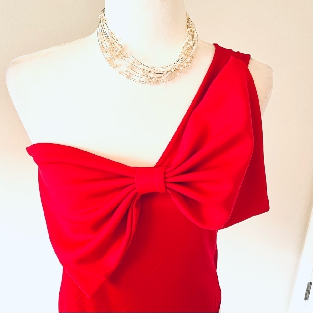 ❤️ Sexy & Chic Red One-Shoulder Bow Front Bodysuit – Size L 💃✨ - Picture 6 of 12